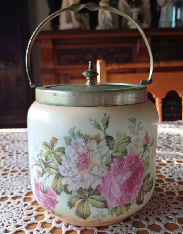 Porcelain Floral Biscuit Jar 14 x 14 cm High