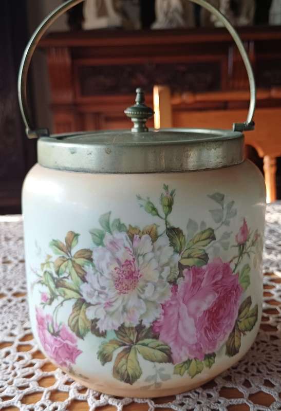 Porcelain Floral Biscuit Jar 14 x 14 cm High
