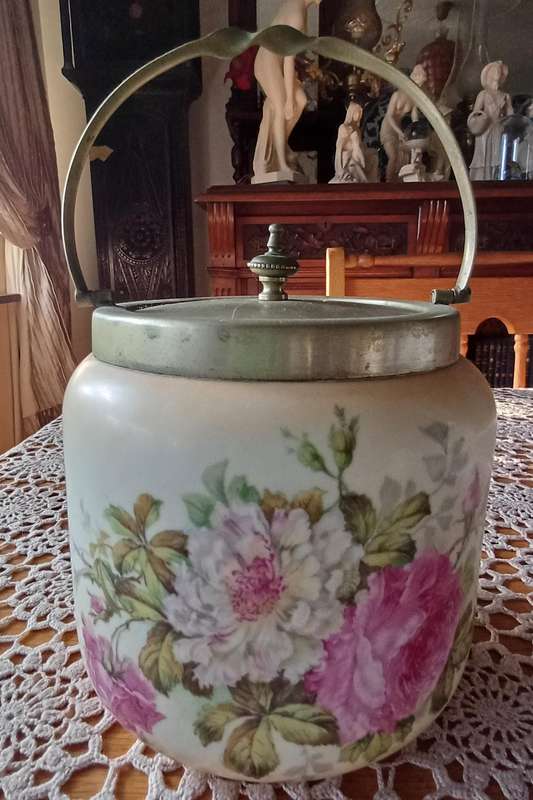 Porcelain Floral Biscuit Jar 14 x 14 cm High