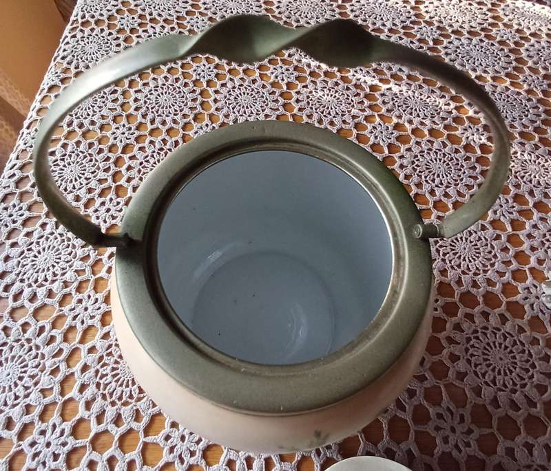 Porcelain Floral Biscuit Jar 14 x 14 cm High