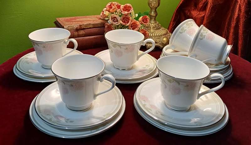 Royal Doulton Twilight Rose (1984) Set of 6 Trios | Excellent Condition