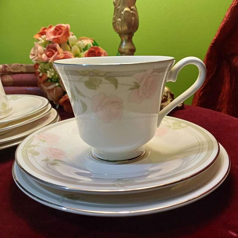 Royal Doulton Twilight Rose (1984) Set of 6 Trios | Excellent Condition