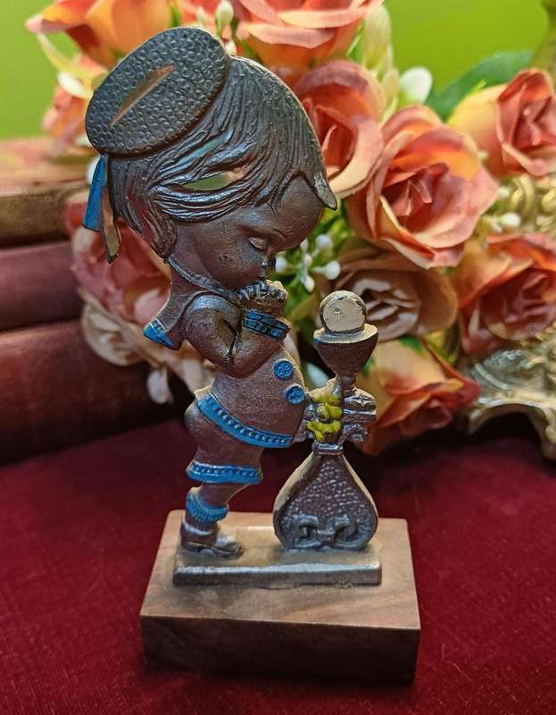 Vintage PELTRO CESELLATO A MANO Pewter Praying Girl Figurine on Wooden Base