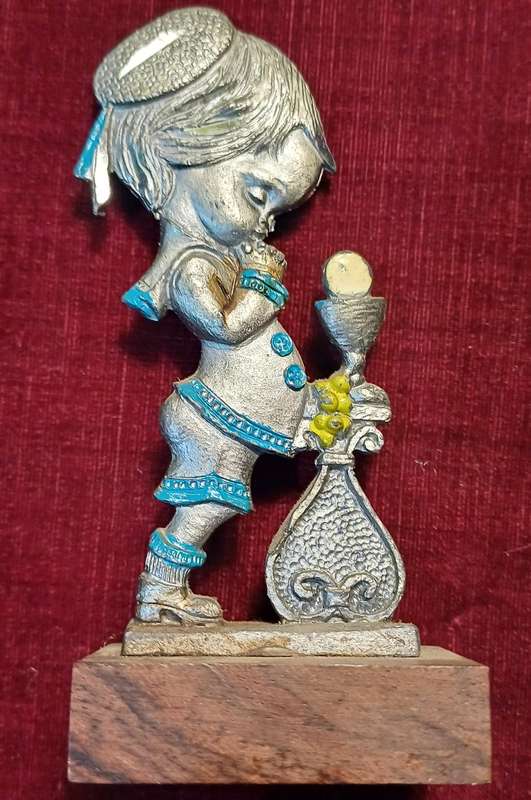 Vintage PELTRO CESELLATO A MANO Pewter Praying Girl Figurine on Wooden Base