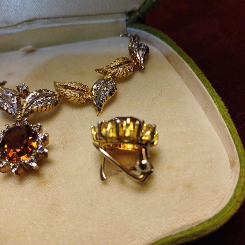 True Vintage Costume Jewelry Set