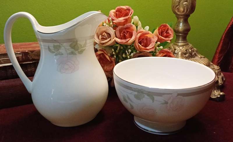 Vintage 1984 Royal Doulton "Twilight Rose" Milk Pourer & Sugar Bowl  Elegant Tea-Time Charm