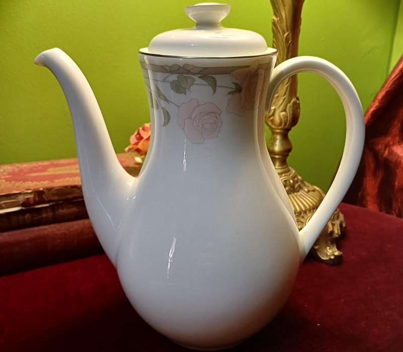 Royal Doulton "Twilight Rose" 1984 Coffee Pot with Lid  Graceful Vintage Charm