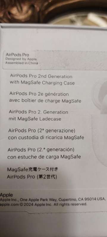 APPLE AirPods Pro 2nd Gen with MagSafe Case (USB-C)