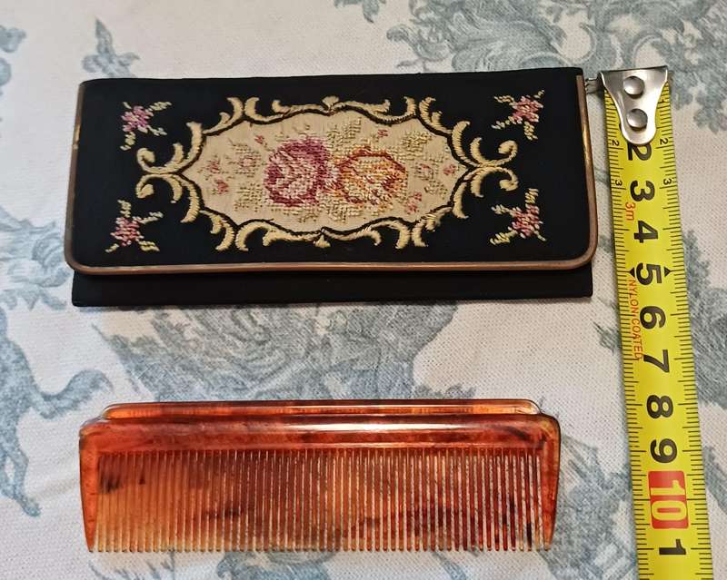 Vintage Floral Petit Point Case with Comb