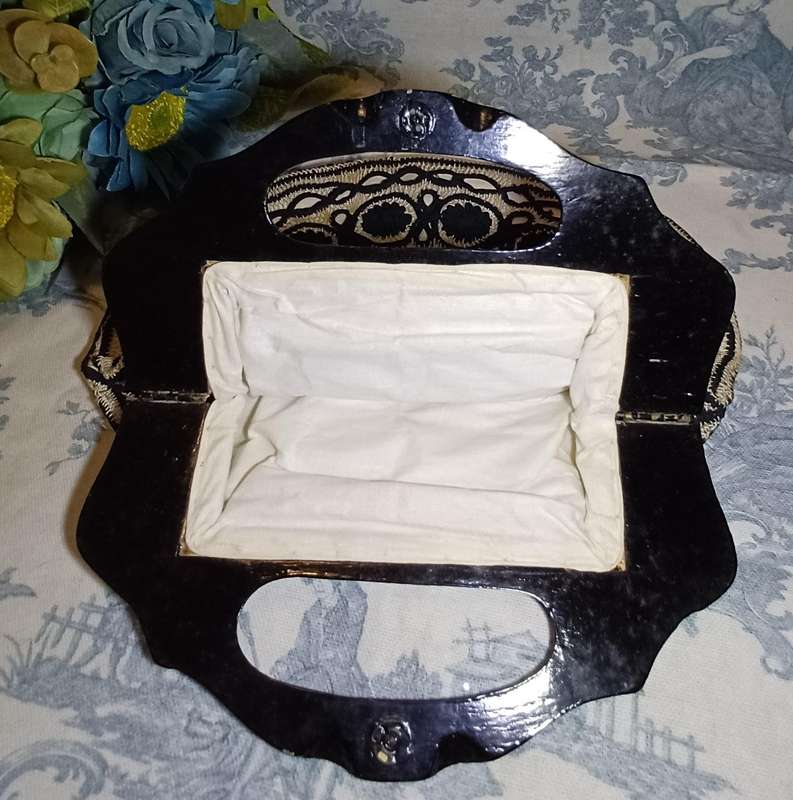 Vintage Black and Cream Embroidered Handbag with Wooden Handles