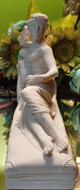 Venus Victrix, Pauline Bonaparte - Resin Sculpture/Figurine - Vintage