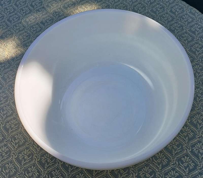 Hamilton Beach Pyrex White Mixing Bowl