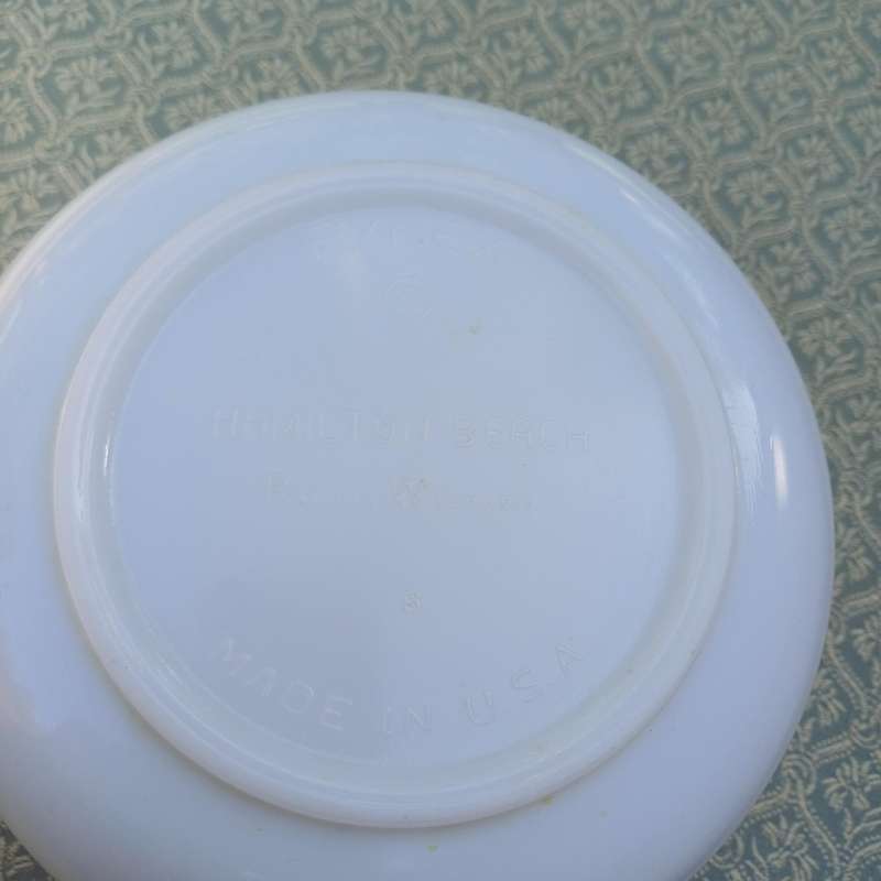 Hamilton Beach Pyrex White Mixing Bowl