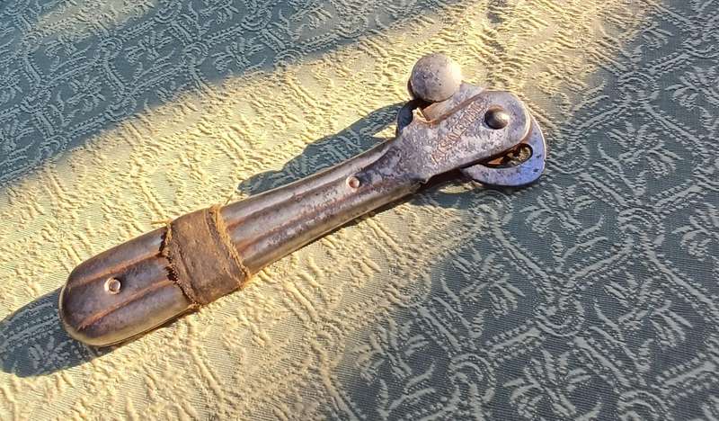 Vintage Tin/Can Opener  15 cm  Possibly Antique