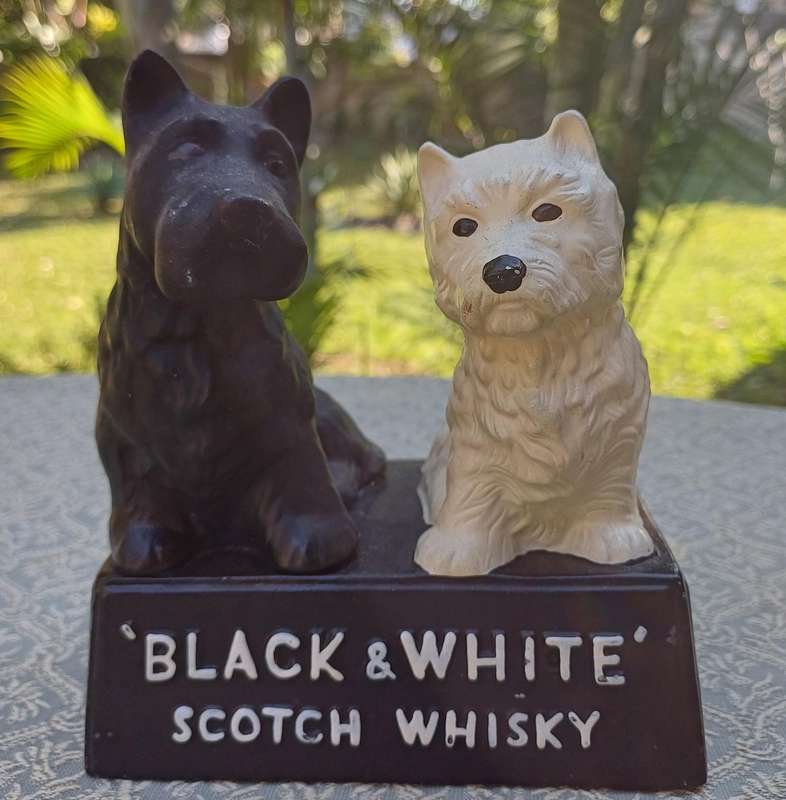 Vintage Black & White Whisky Dogs  8 x 13 x 14 cm High