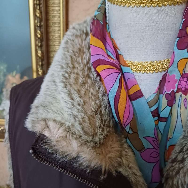 Gap Faux Fur  Zip-Up Vest