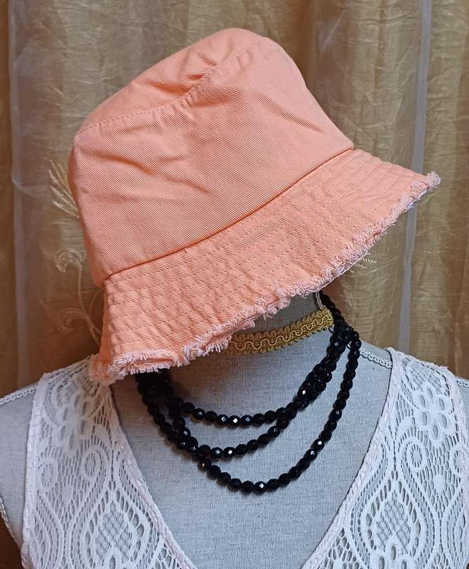 SET OF WOOLIES SUMMER HATS