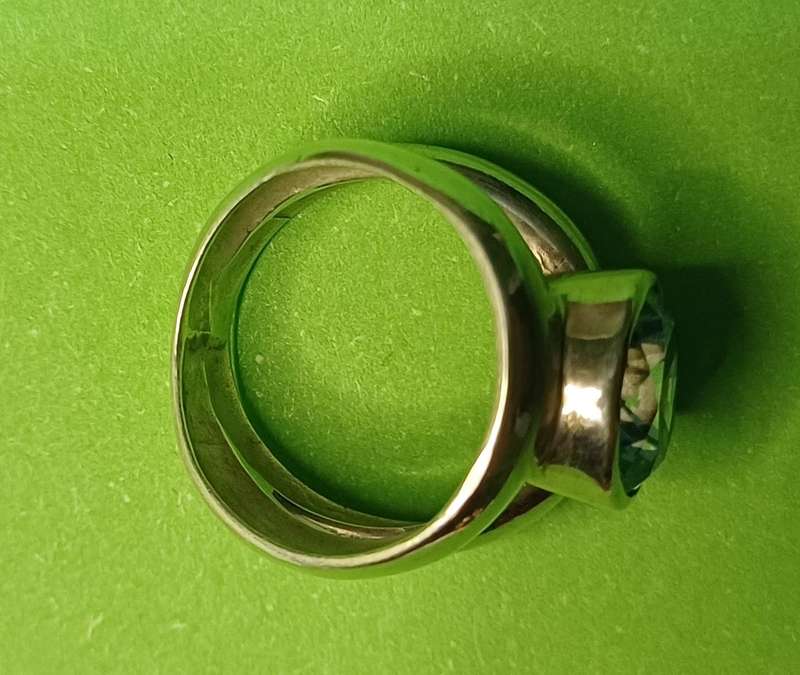 Blue Topaz Ring | SILVER |