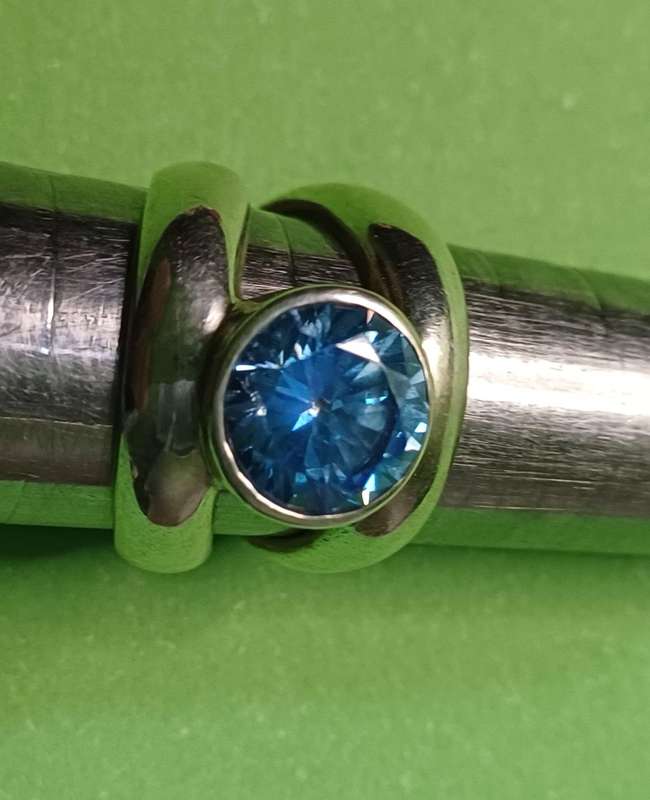 Blue Topaz Ring | SILVER |
