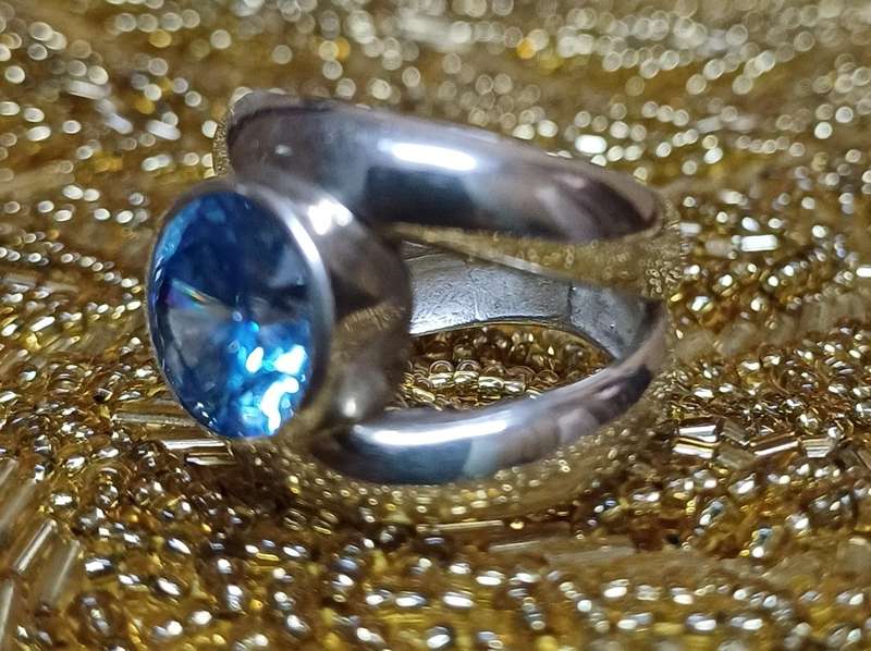 Blue Topaz Ring | SILVER |