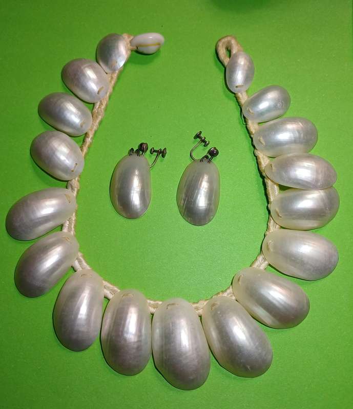 Vintage Costume Jewelry  | 12 |