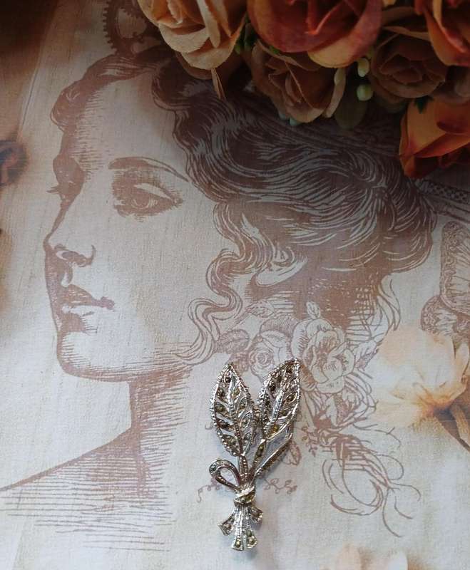 Vintage Costume Jewelry  | 13 |