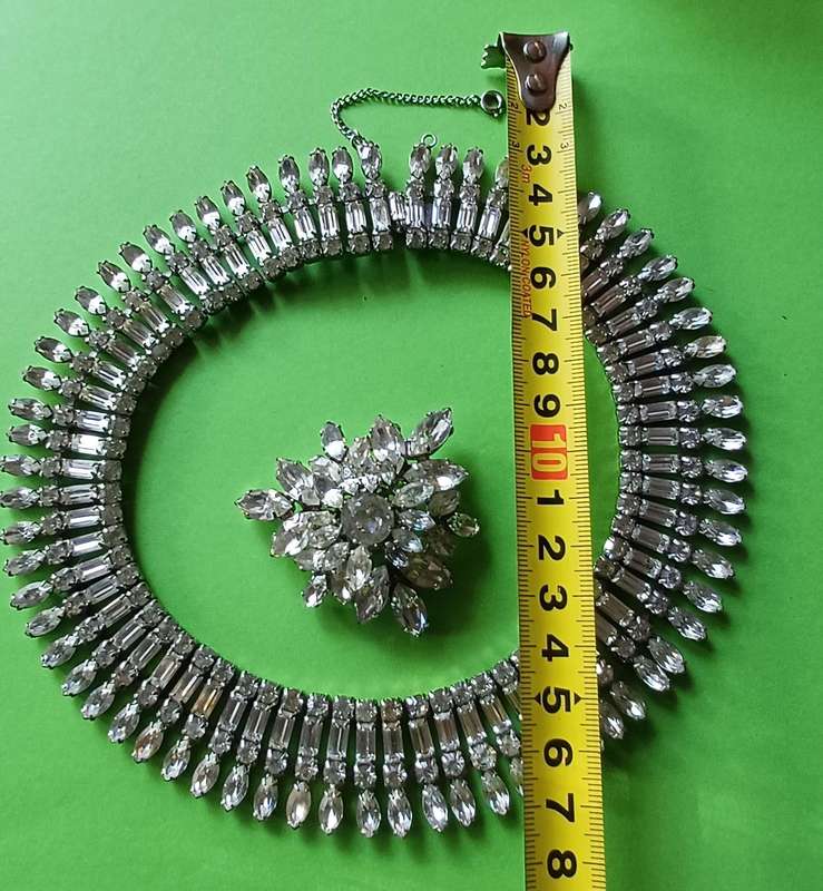 Vintage 1950's Necklace and Brooch | 15 |