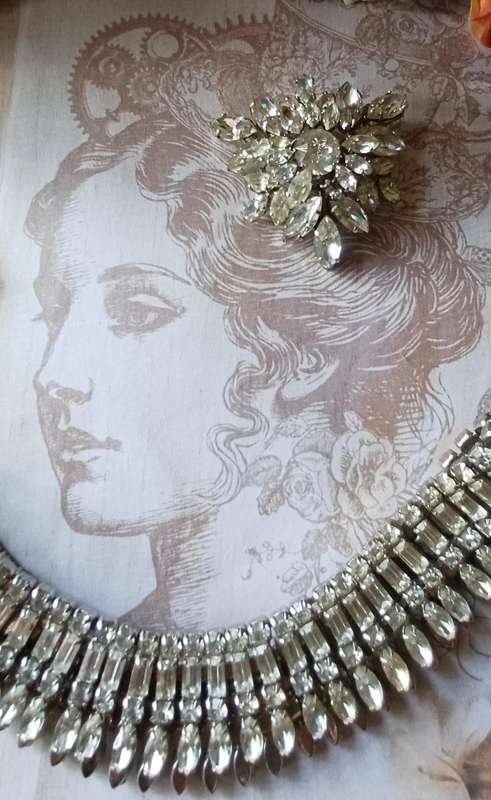Vintage 1950's Necklace and Brooch | 15 |