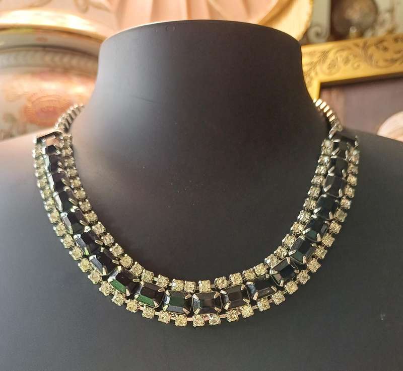 1950s Rhinestone & Black Jet Onyx Choker Necklace with Matching Bracelet   | 17 |