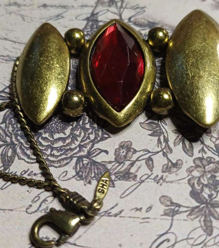 Red Stones with Metal Vintage Bracelet
