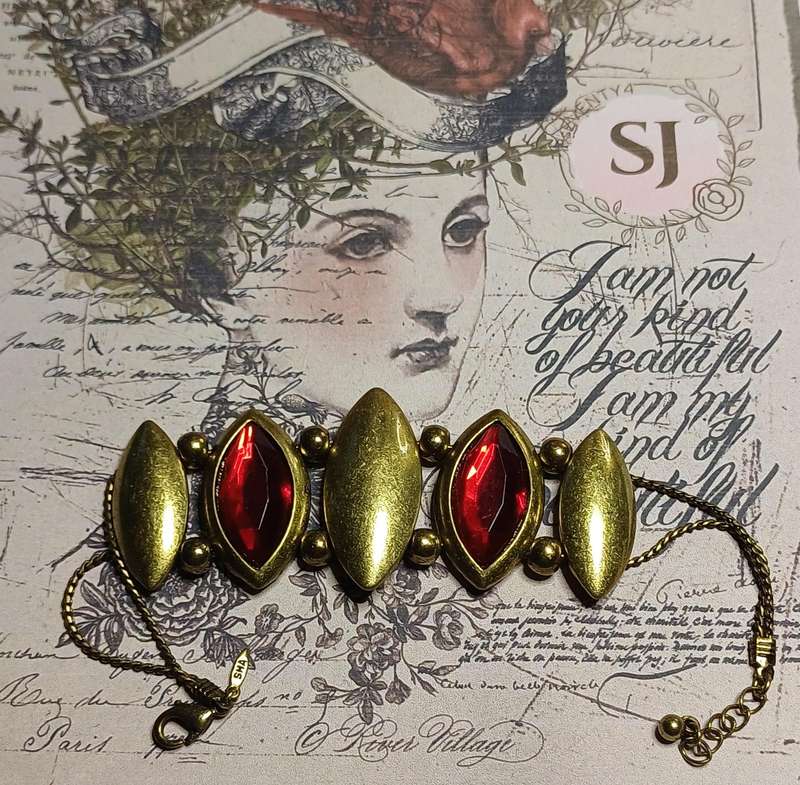 Red Stones with Metal Vintage Bracelet
