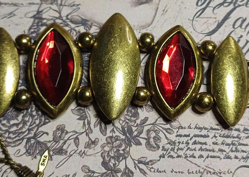 Red Stones with Metal Vintage Bracelet