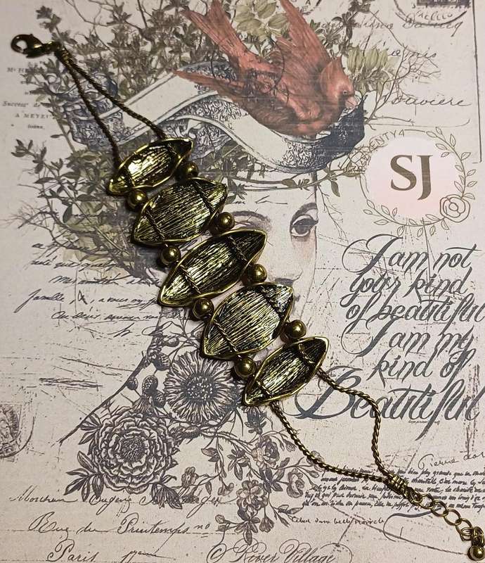 Red Stones with Metal Vintage Bracelet