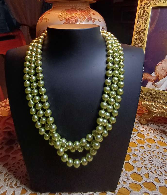 3 sets of Pearls Faux