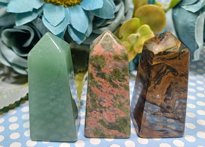 Trio of Crystal Pillars  Mystical Stone Guardians (Approx. 2 x 2 x 4.5 cm Each) | 32 |