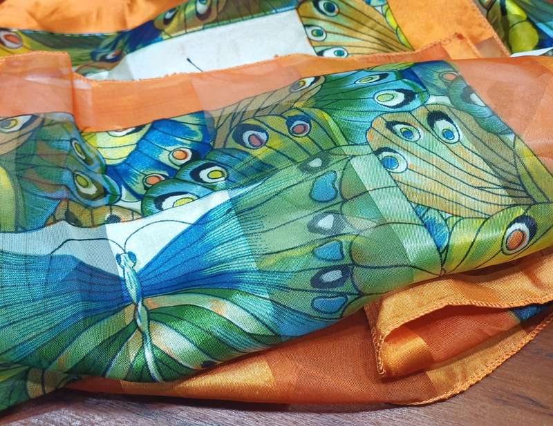 Scarf | 92 x 92 cm | With Style and Grace, From My Atelier to Yours |