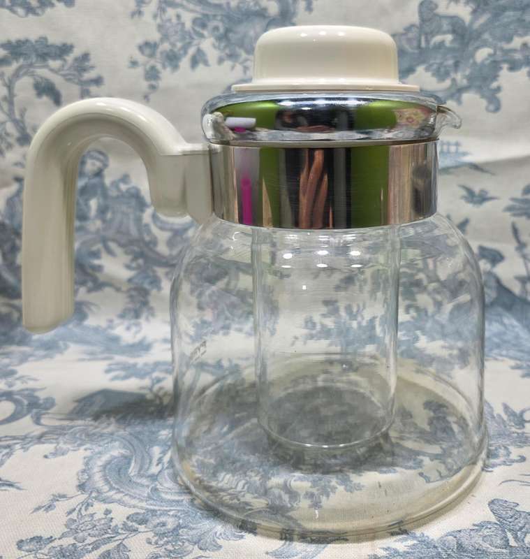 Vintage 1970s Pyrex Coffee/Tea Server | 2-in-1 Hot or Cold with Glass Ice Holder
