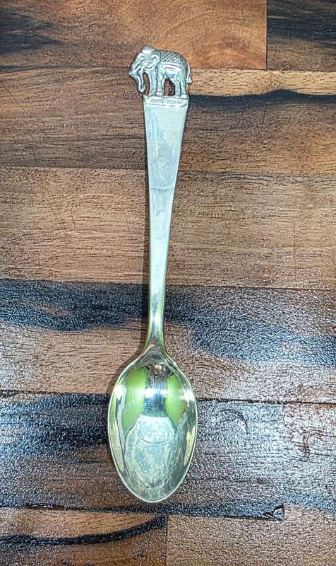 Vintage Sterling Silver Collectors Teaspoon | Elephant Design | 14.31g