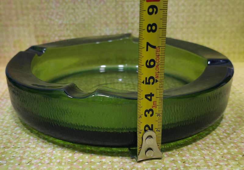LARGE EMERALD GREEN GLASS ASHTRAY | VERY HEAVY