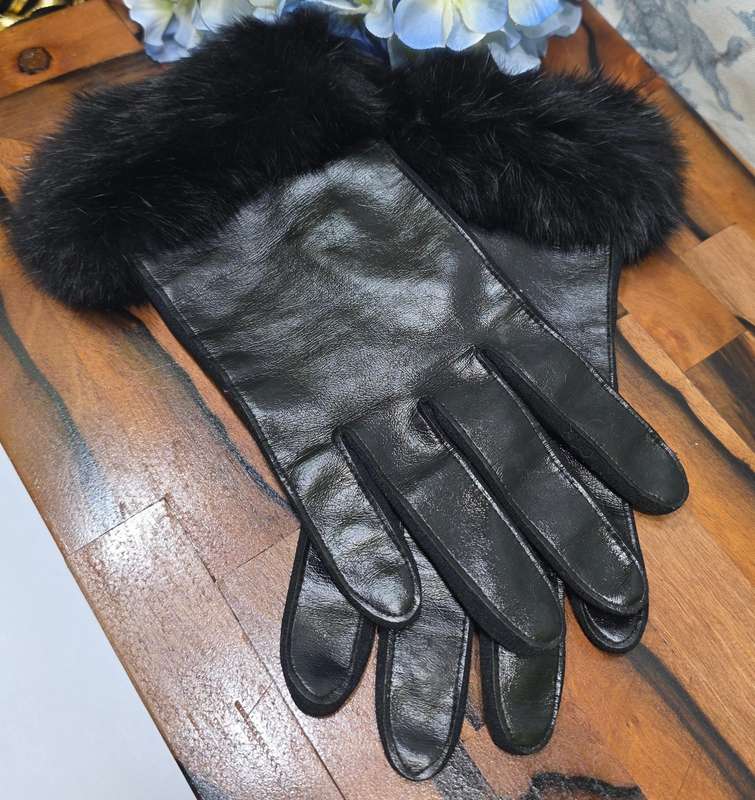 Real RABBIT FUR & leather gloves, insulated winter gloves, black rabbit fur on black leather gloves
