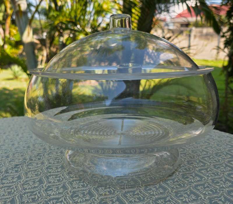 Clear Acrylic Salad Bowl with Matching Utensils