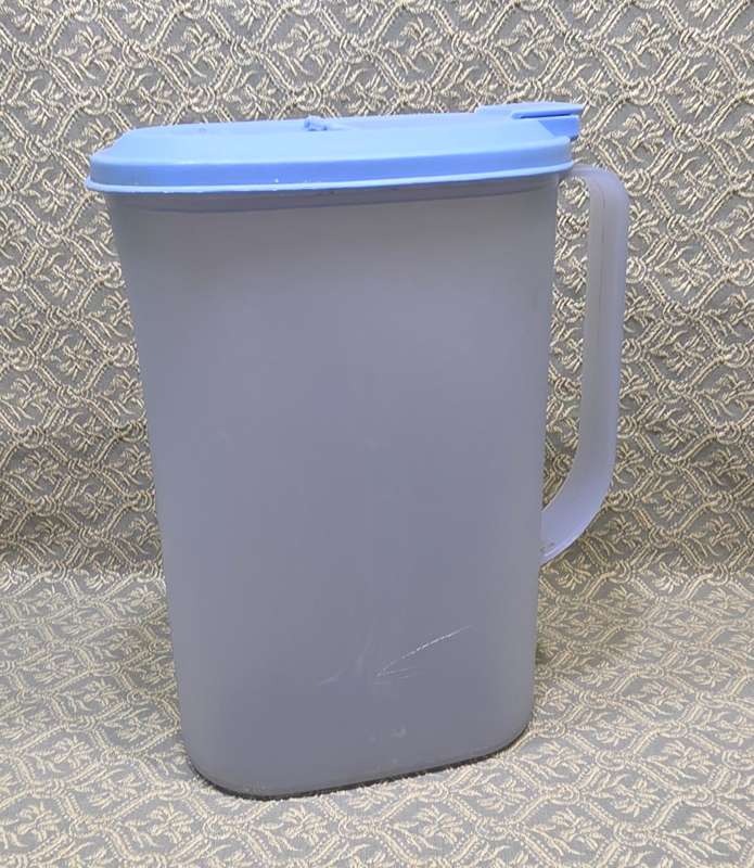 Tupperware Jug
