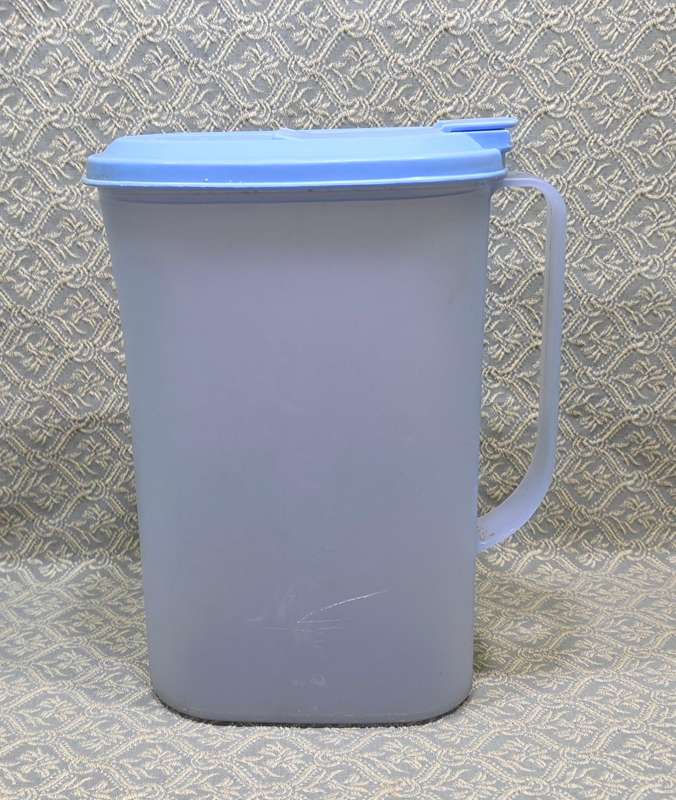 Tupperware Jug