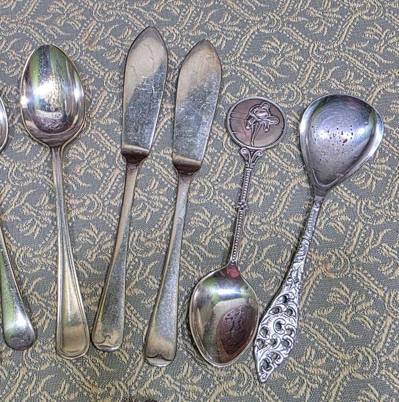 BUNDLE OF CUTLERY