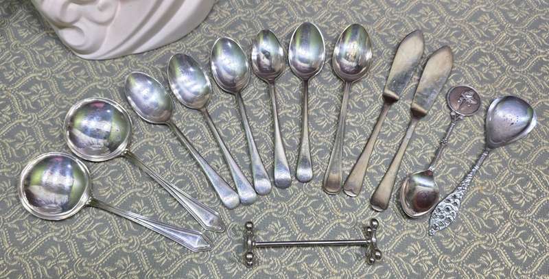 BUNDLE OF CUTLERY
