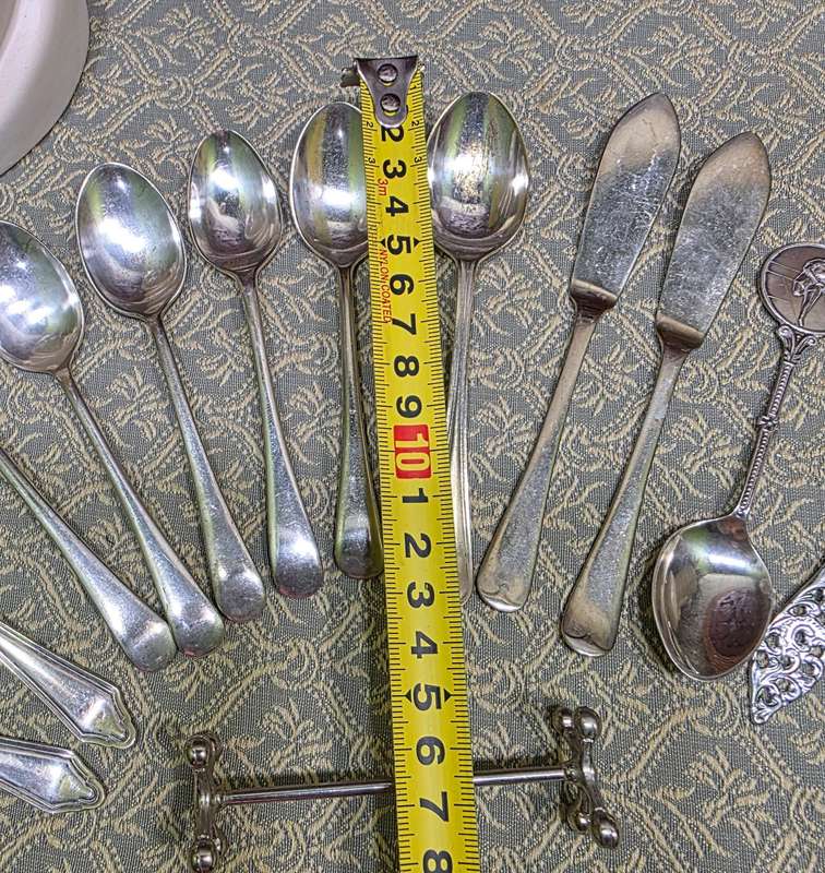 BUNDLE OF CUTLERY