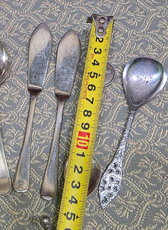 BUNDLE OF CUTLERY