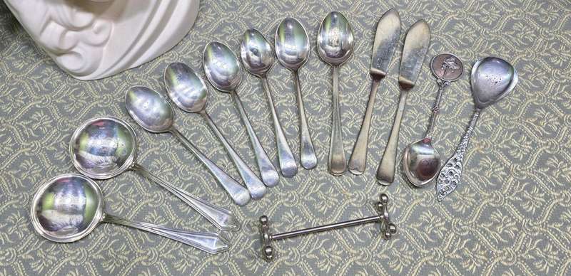 BUNDLE OF CUTLERY