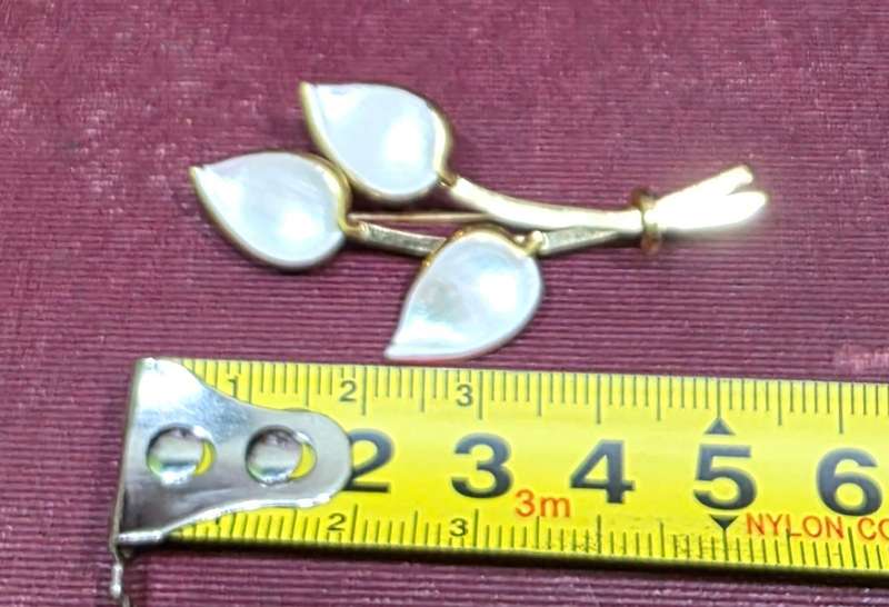 3 BROOCHES FOR YOUR COLLECTION