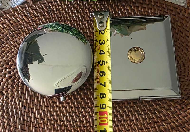 Set of Two Vintage-Style Compact Mirrors